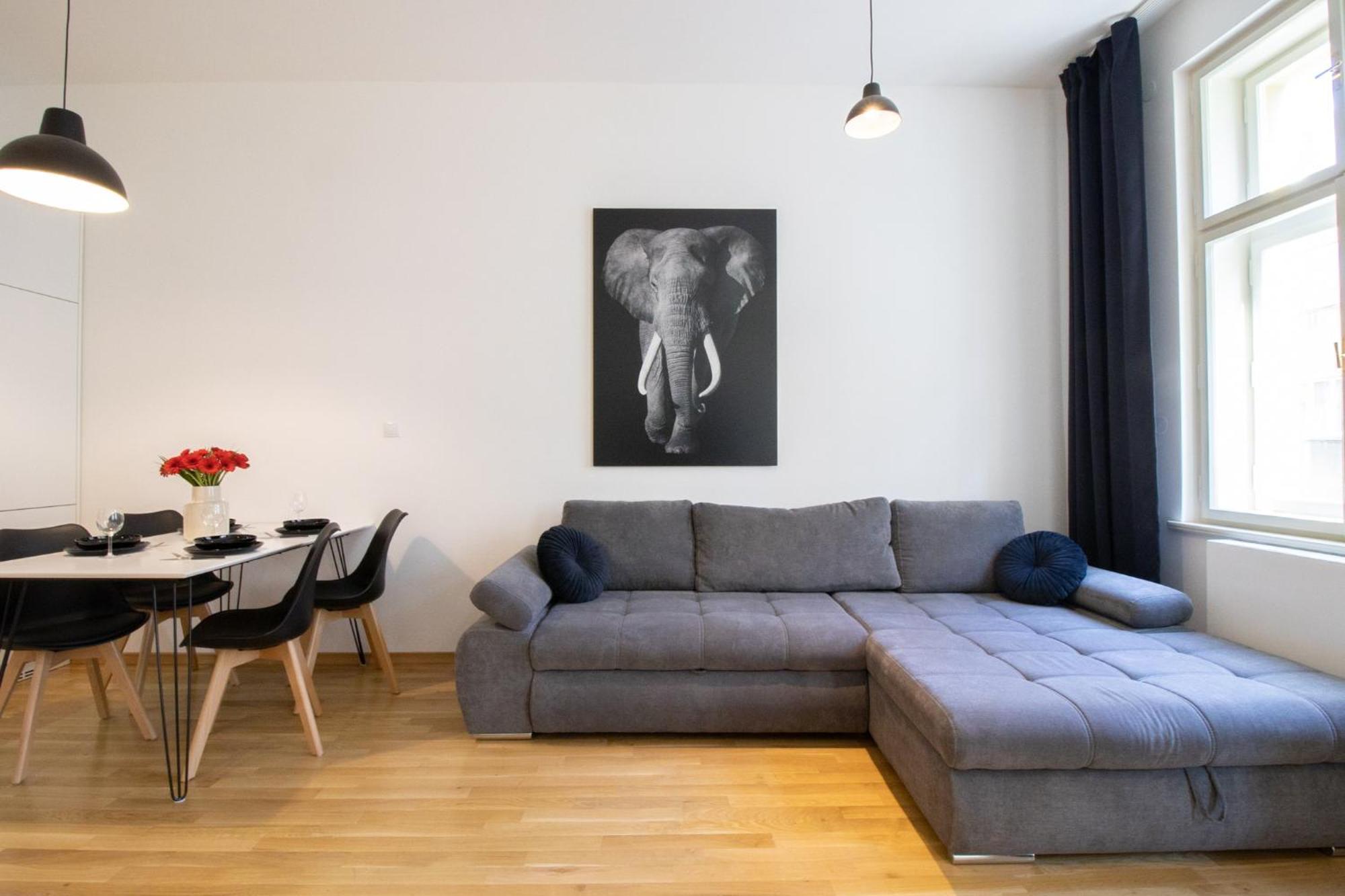 Stay Inn Apartments Krakovska Prague Exterior photo