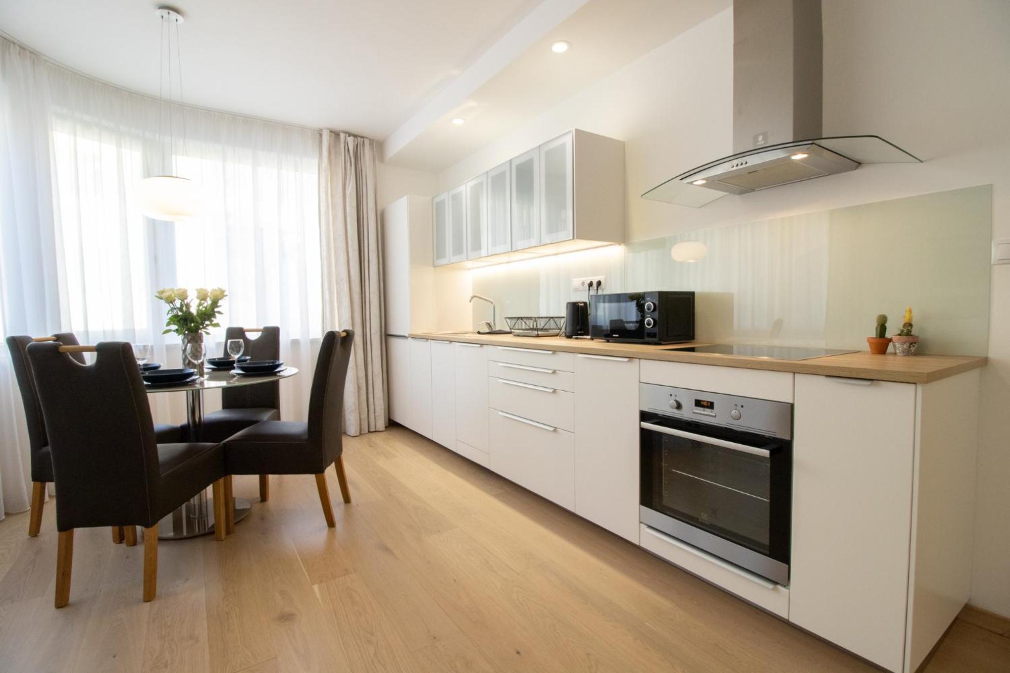 Stay Inn Apartments Krakovska Prague Exterior photo